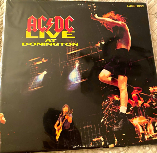 Live at donington - ac/dc,